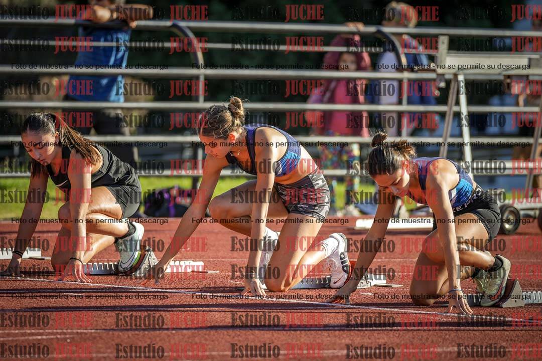Fotos de los 100 m con vallas de mujeres