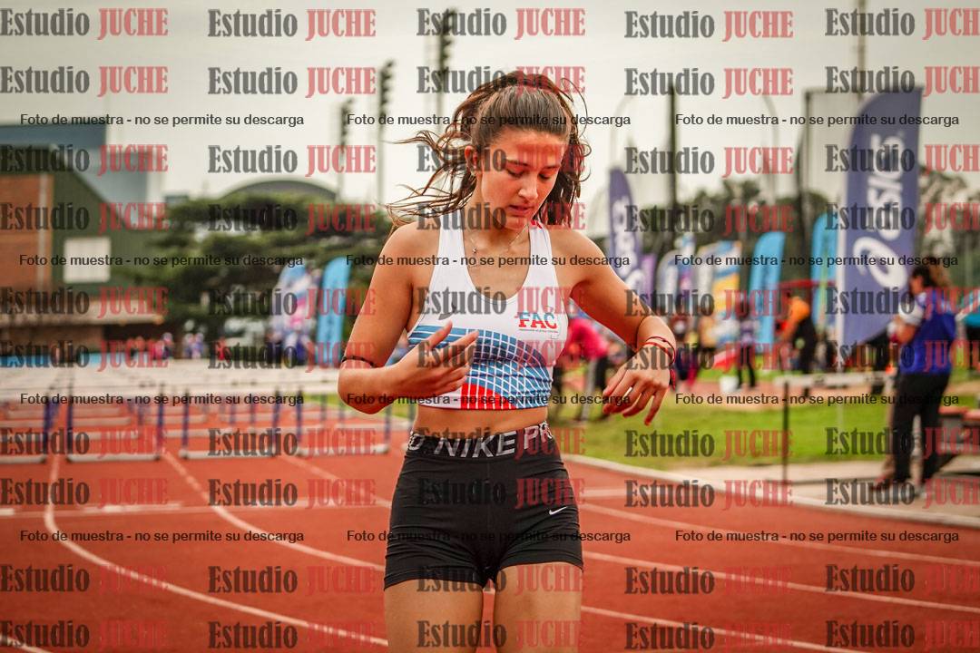 Fotos de los 100 m con vallas de mujeres