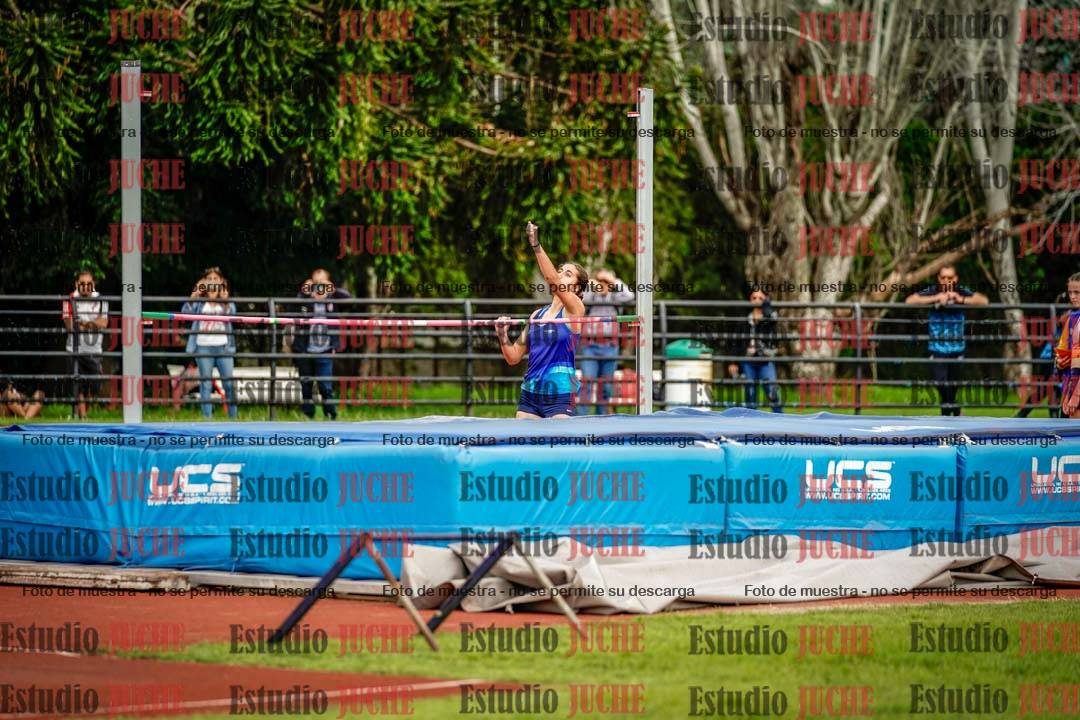 Fotos del salto en alto de mujeres