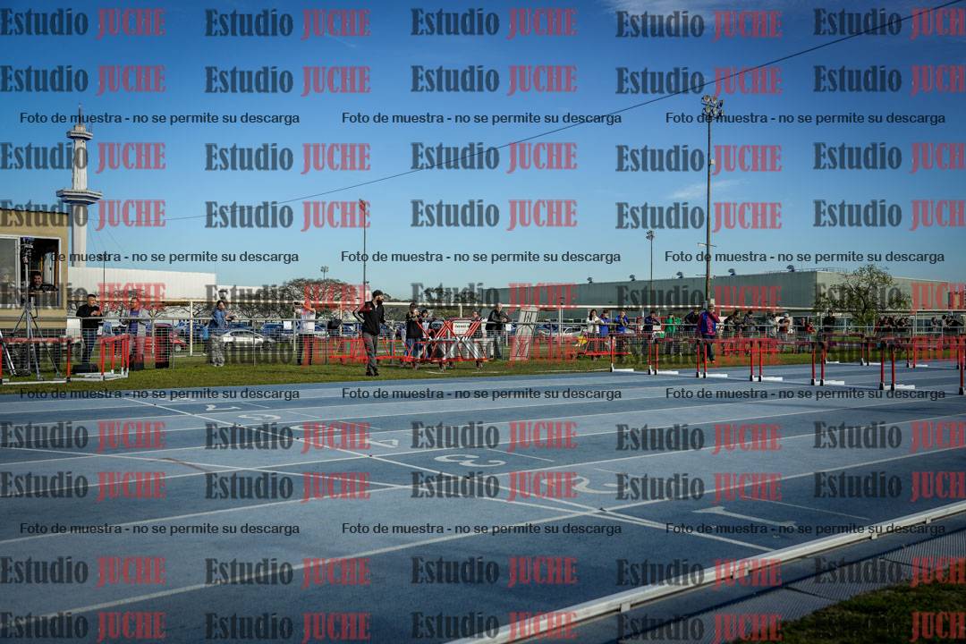 Fotos de los 100 m con vallas de mujeres