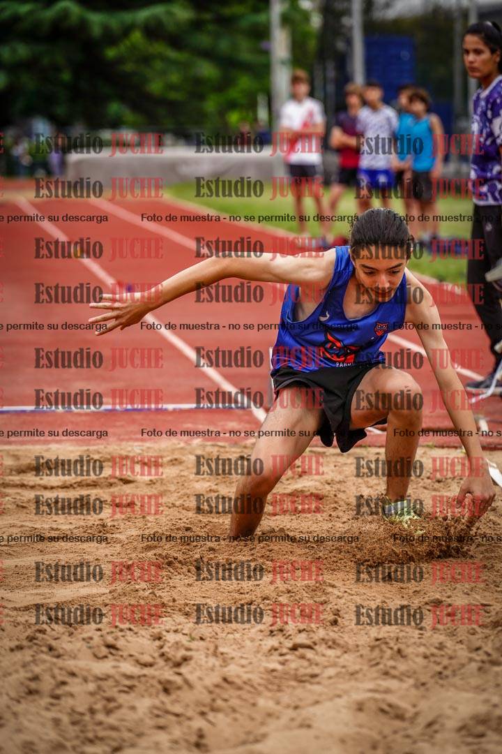 Fotos del salto en largo de varones - U14