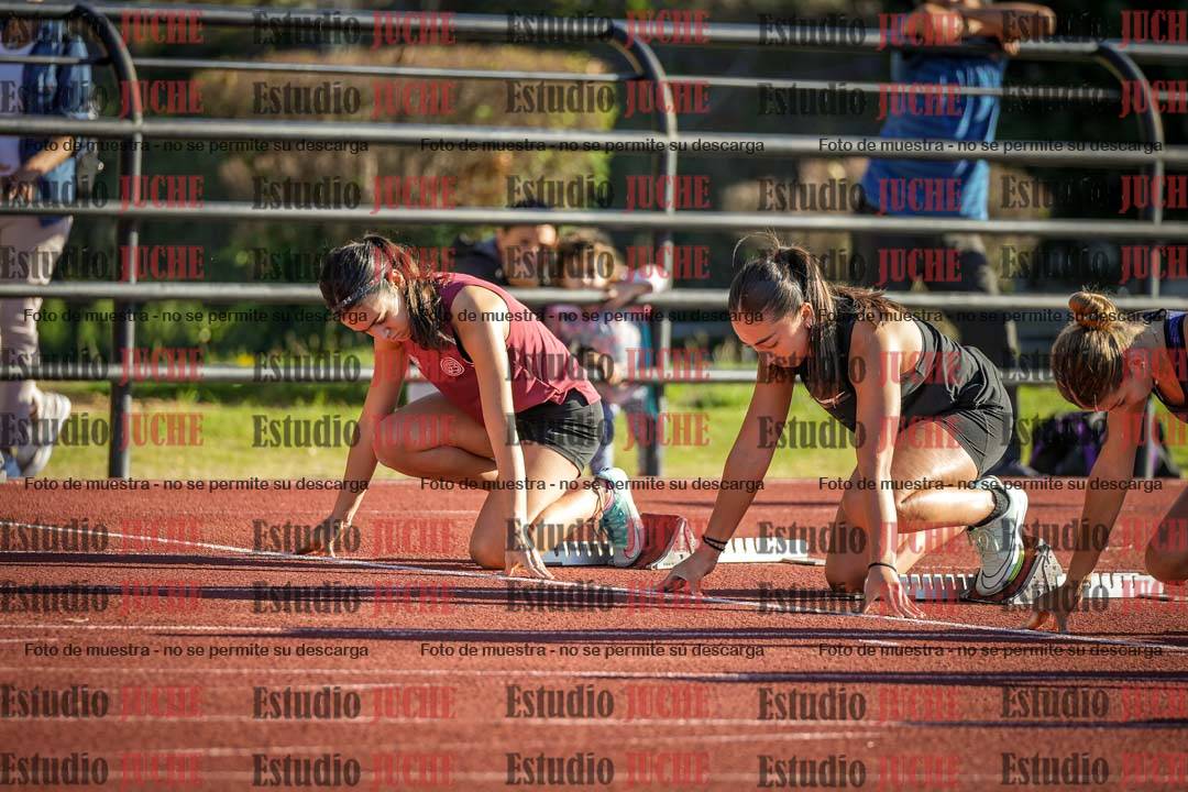 Fotos de los 100 m con vallas de mujeres
