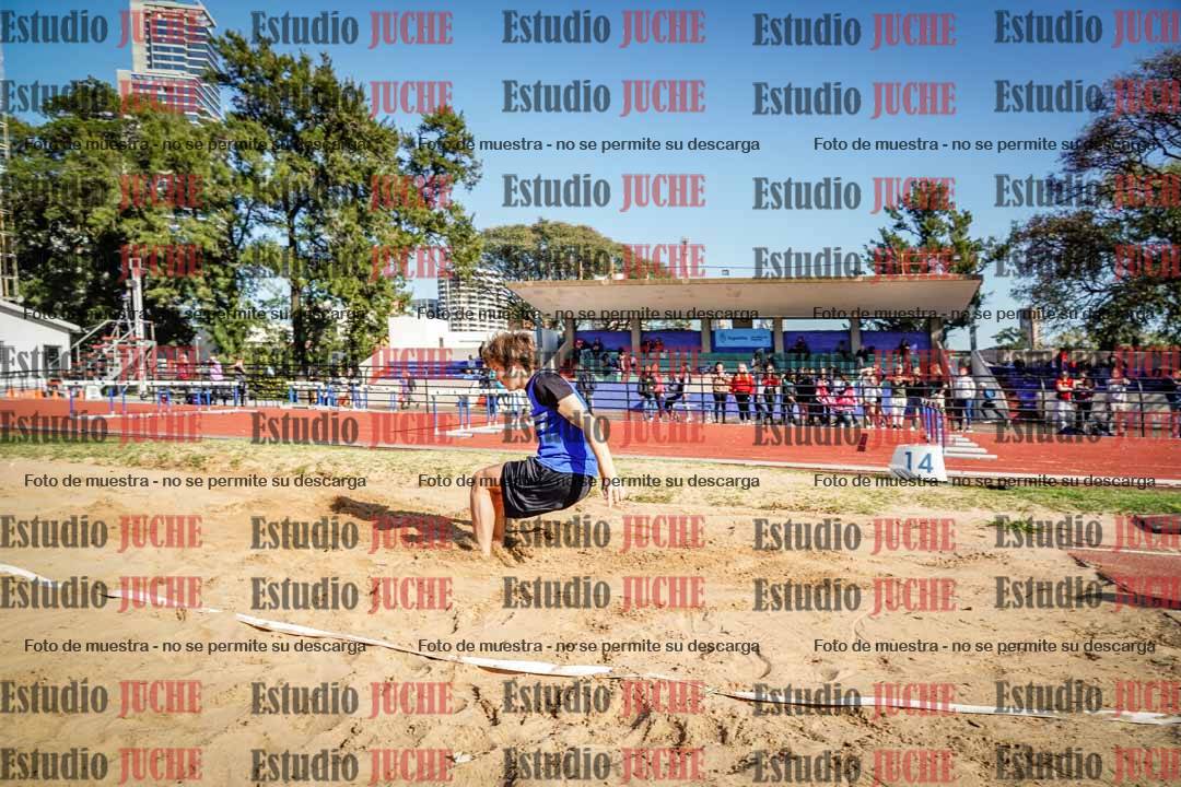 Fotos del salto en largo de varones - ambas categorías