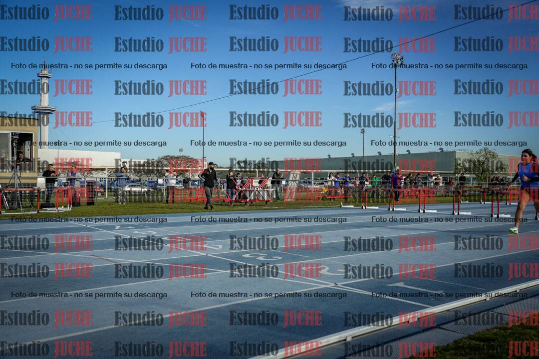 Fotos de los 100 m con vallas de mujeres