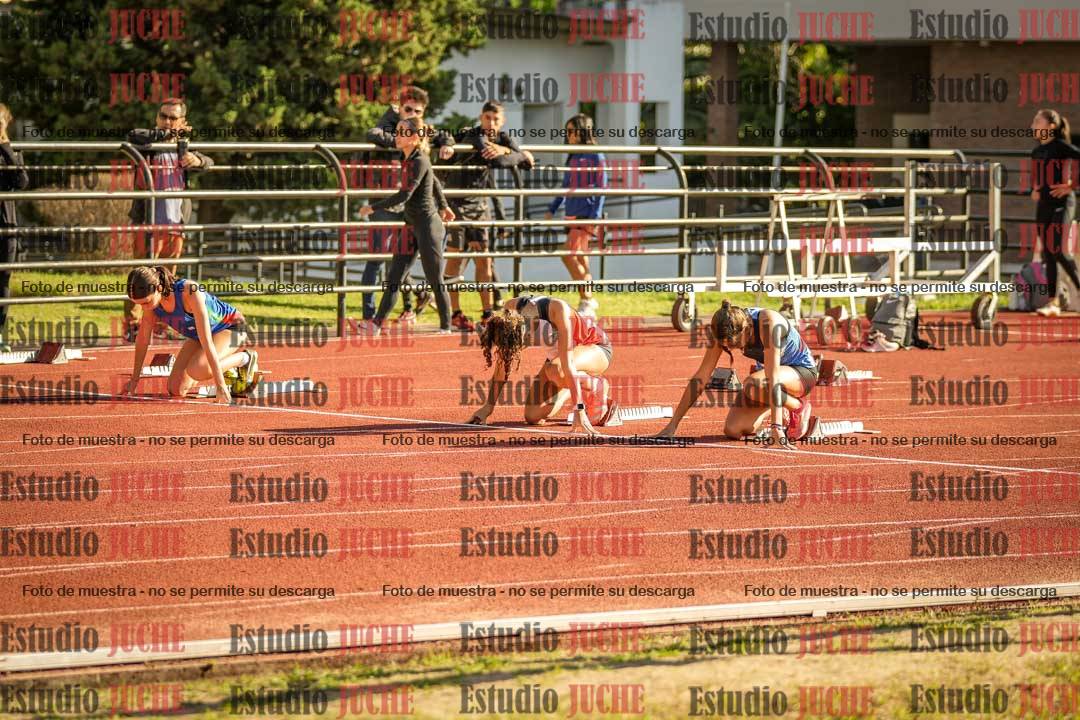 Fotos de los 100 m con vallas de mujeres