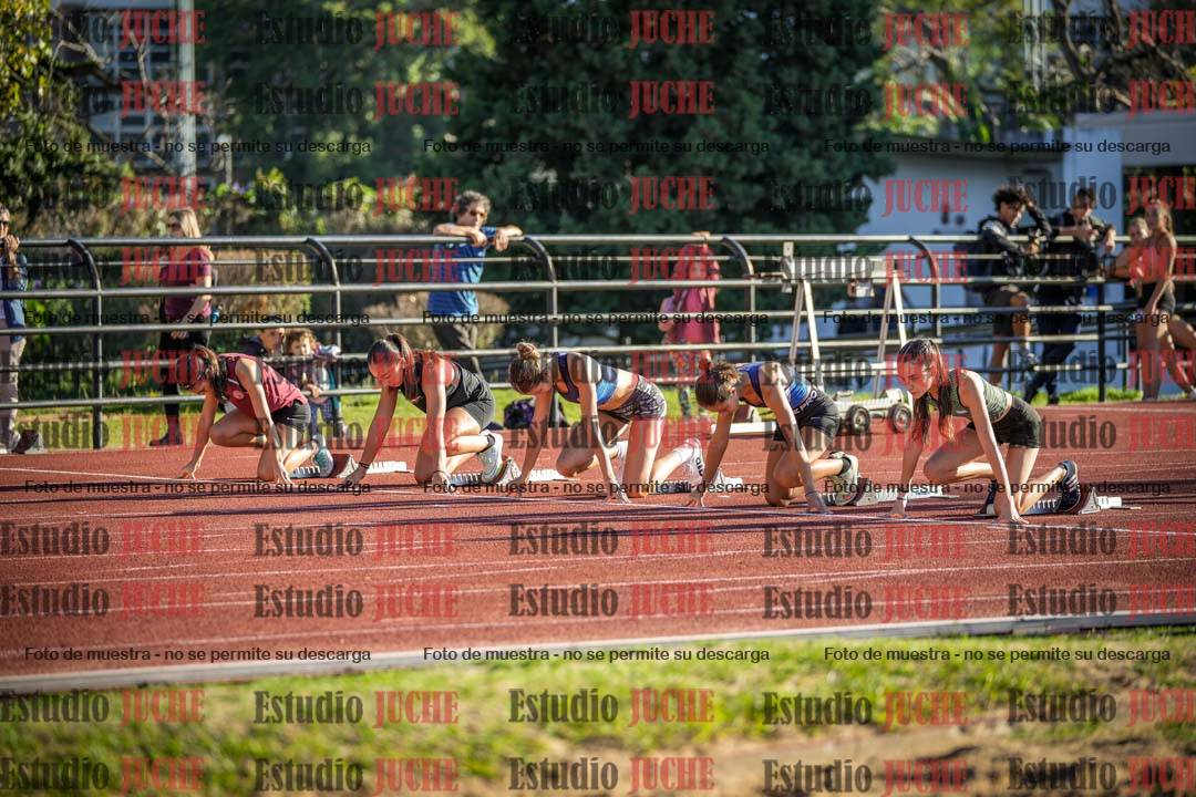 Fotos de los 100 m con vallas de mujeres
