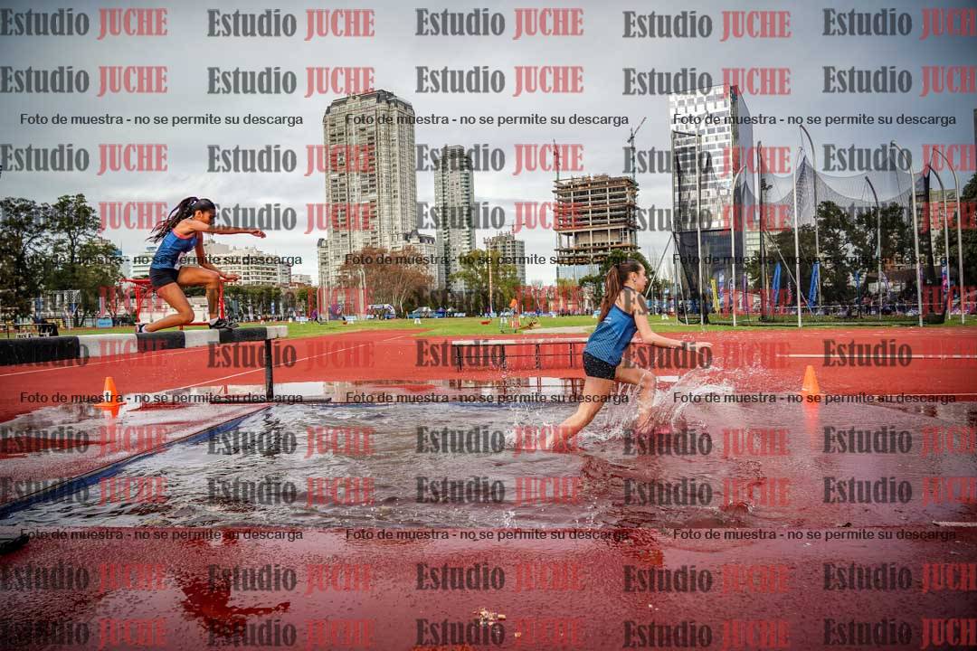 Fotos de los 2000 m con obstáculos de mujeres