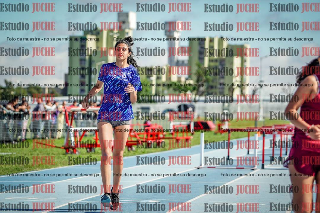 Fotos de los 80 m con vallas de mujeres