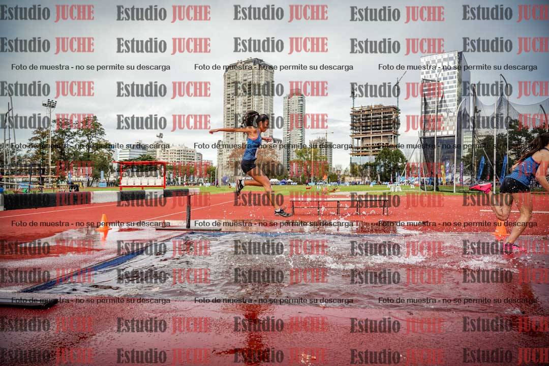 Fotos de los 2000 m con obstáculos de mujeres
