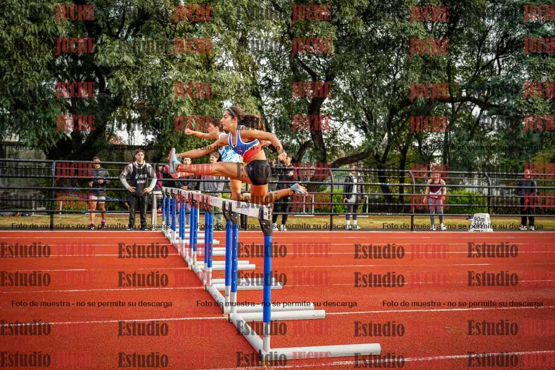 Fotos de los 100 m con vallas de mujeres
