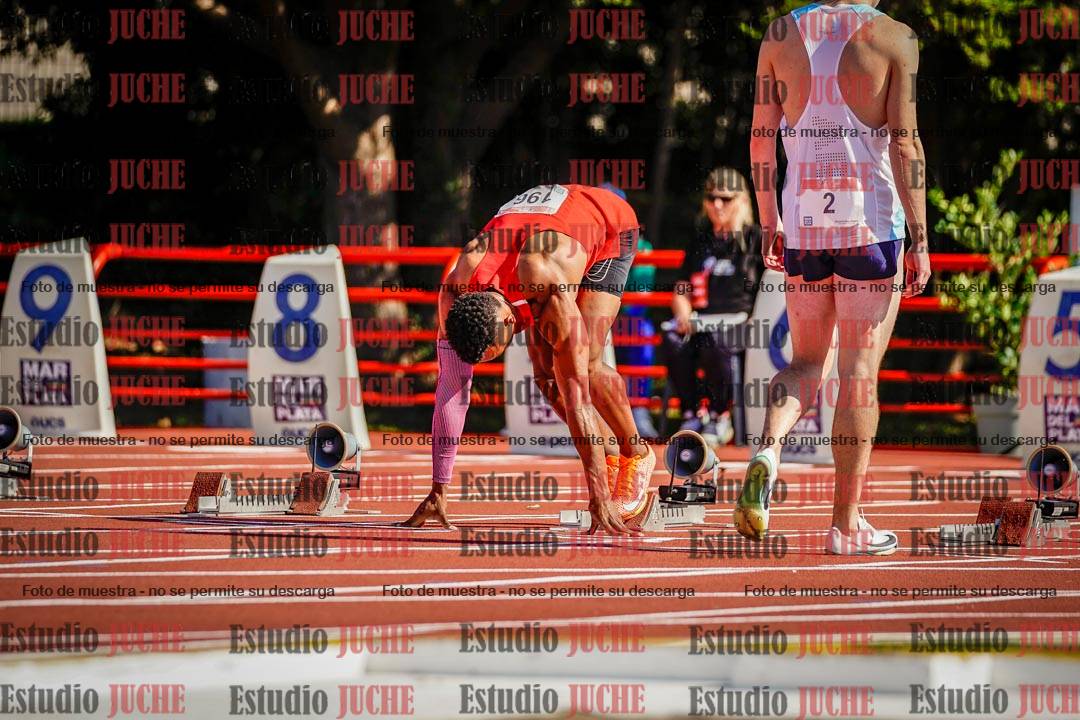 Fotos de los 100 m llanos de varones - deca 1