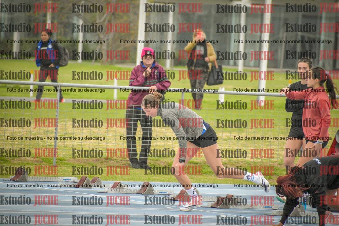 Fotos de los 100 m con vallas de mujeres