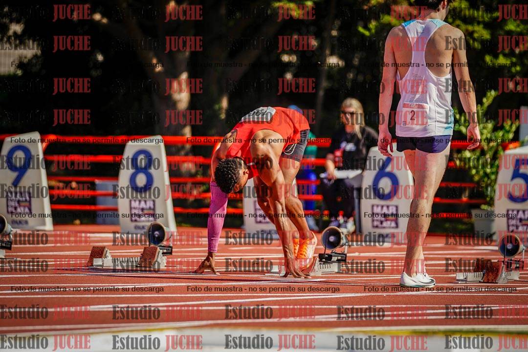 Fotos de los 100 m llanos de varones - deca 1