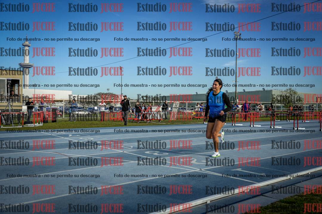 Fotos de los 100 m con vallas de mujeres