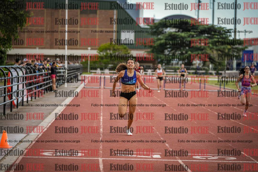 Fotos de los 400 m con vallas de mujeres