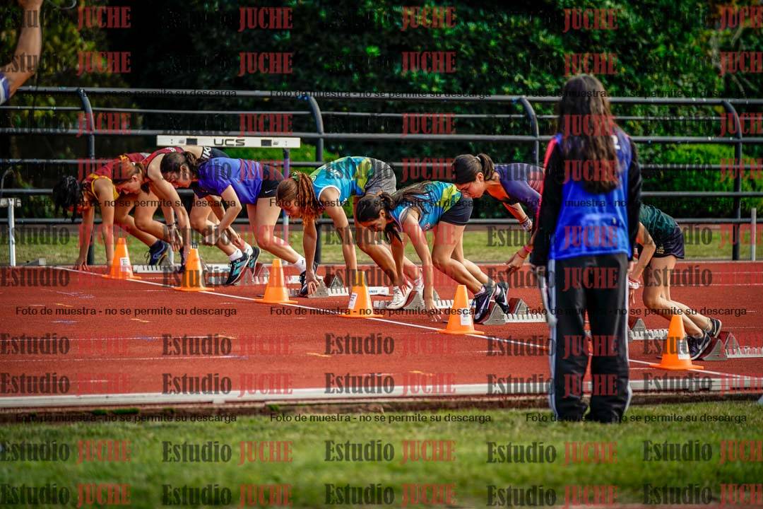 Fotos de los 80 m con vallas de mujeres