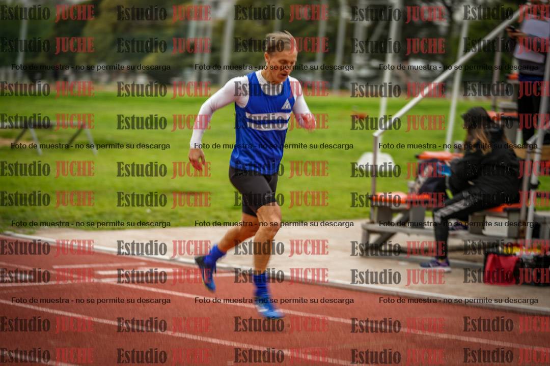 Fotos de los 295 m con vallas de varones - U16