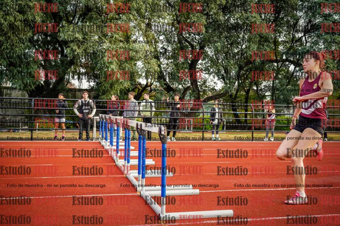 Fotos de los 100 m con vallas de mujeres