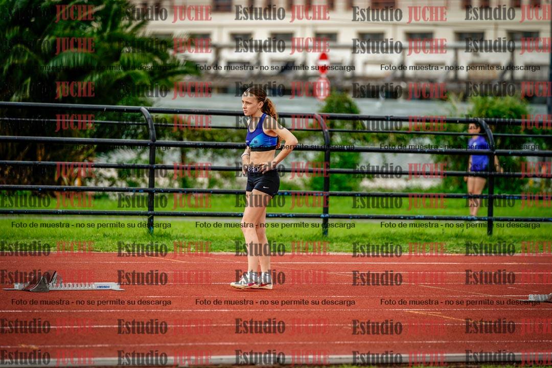 Fotos de los 295 m con vallas de mujeres