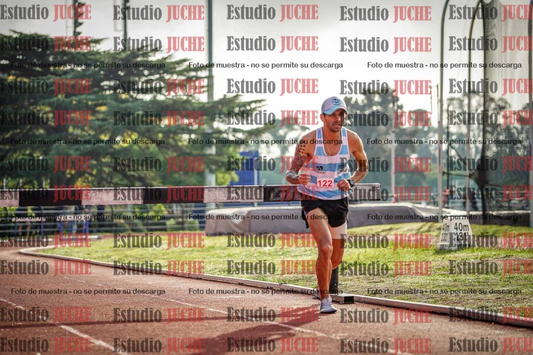 Fotos de los 3000 m con obstáculos de varones