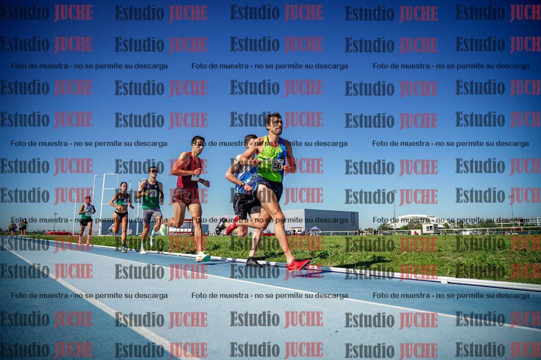 Fotos de los 5000 m de mujeres y varones - serie 1