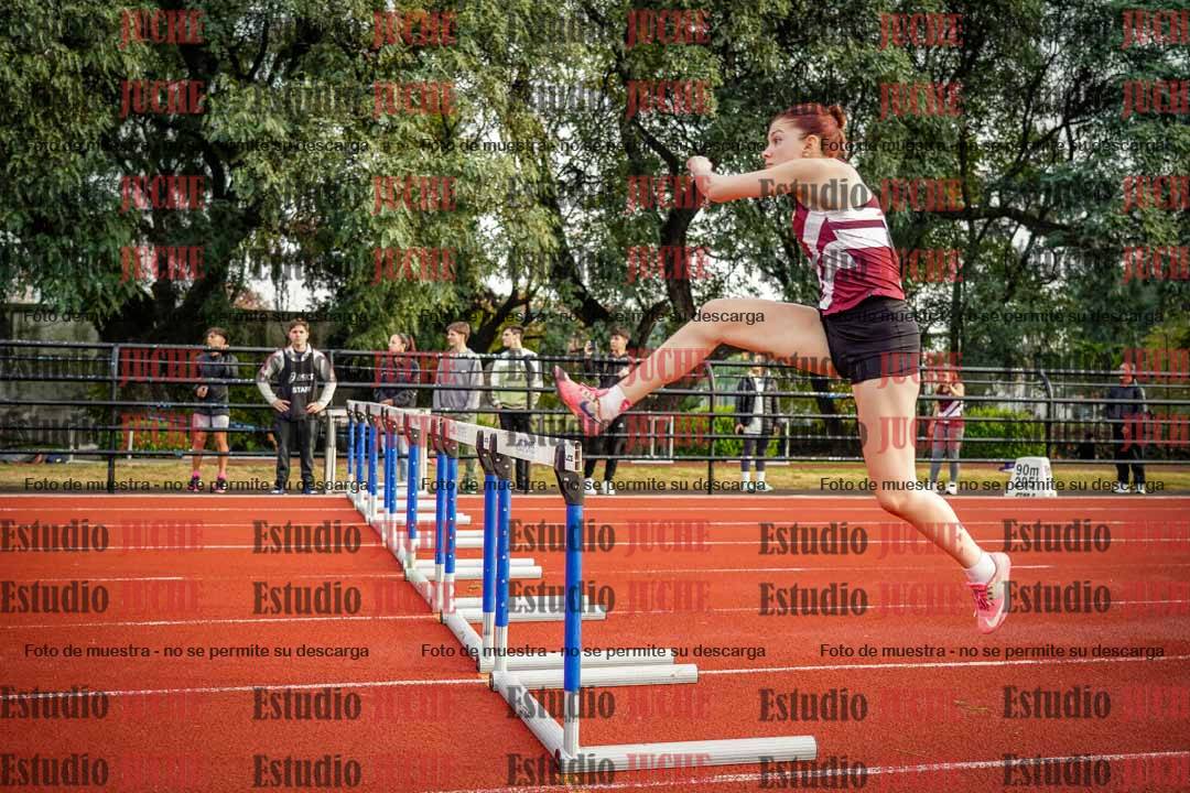 Fotos de los 100 m con vallas de mujeres
