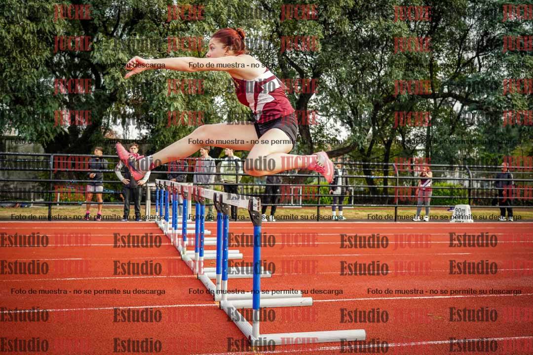 Fotos de los 100 m con vallas de mujeres