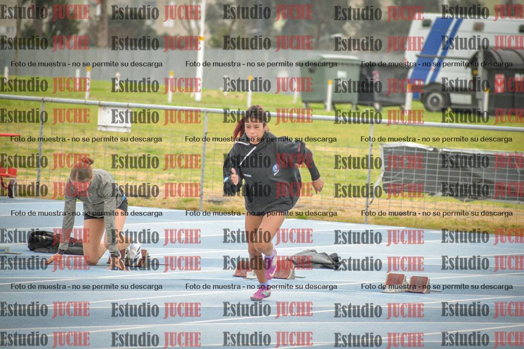 Fotos de los 100 m con vallas de mujeres