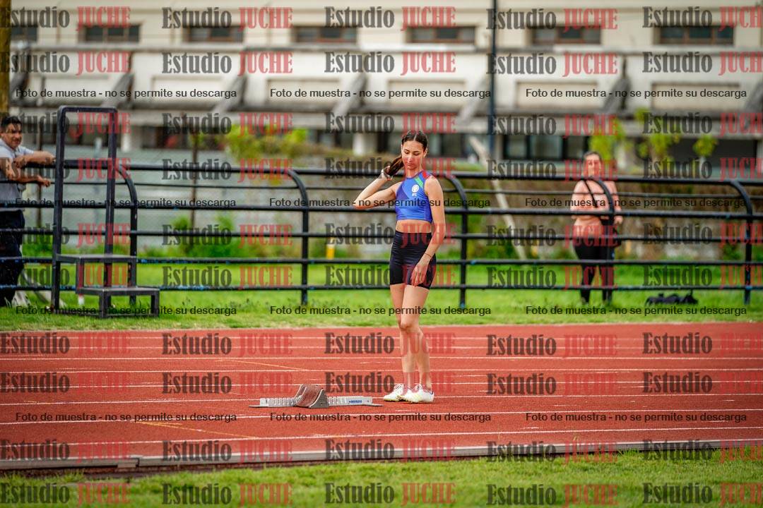 Fotos de los 295 m con vallas de mujeres
