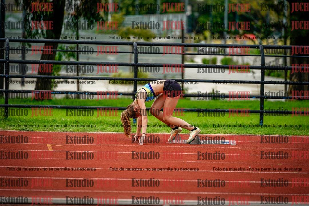 Fotos de los 295 m con vallas de mujeres