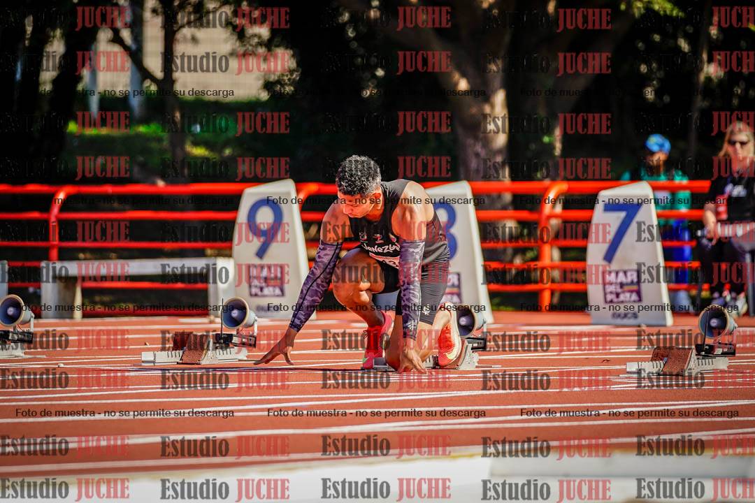 Fotos de los 100 m llanos de varones - deca 1