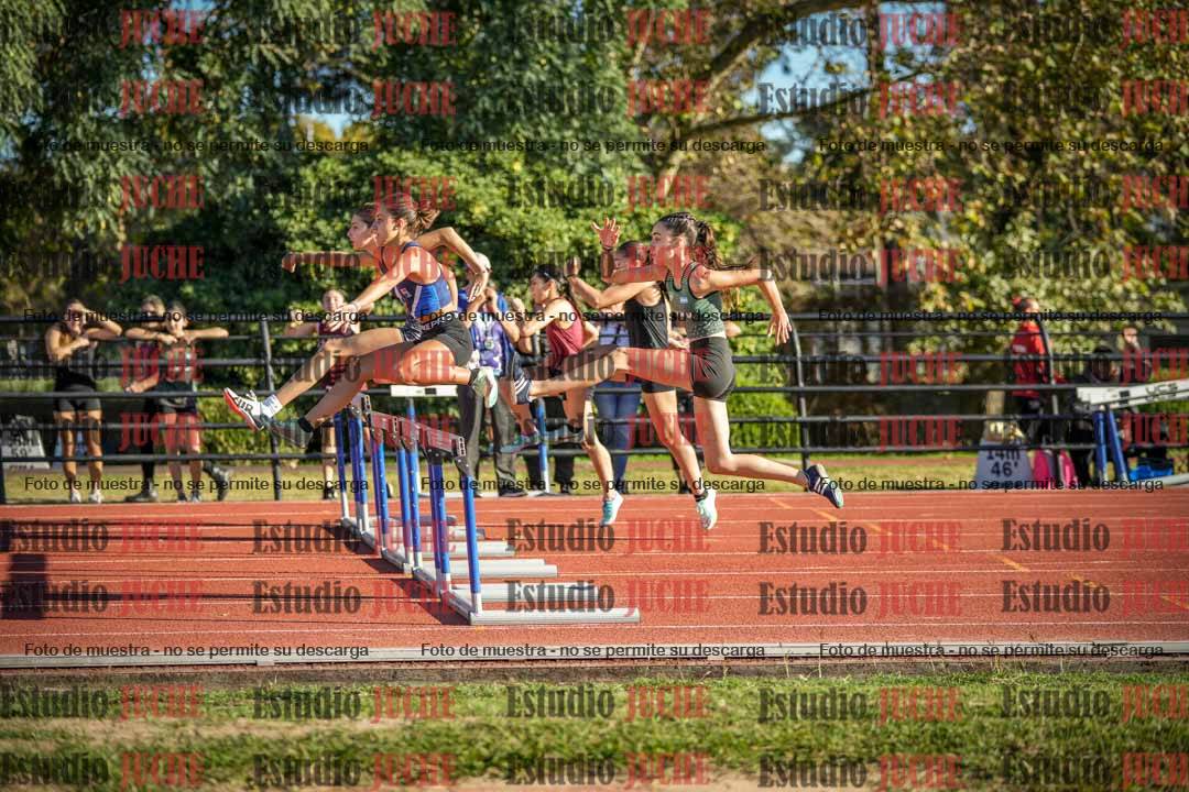 Fotos de los 100 m con vallas de mujeres