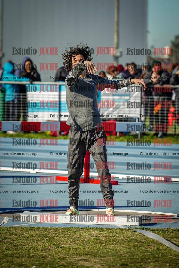 Fotos del lanzamiento de bala de varones todas las categorías (incluye combinadas)