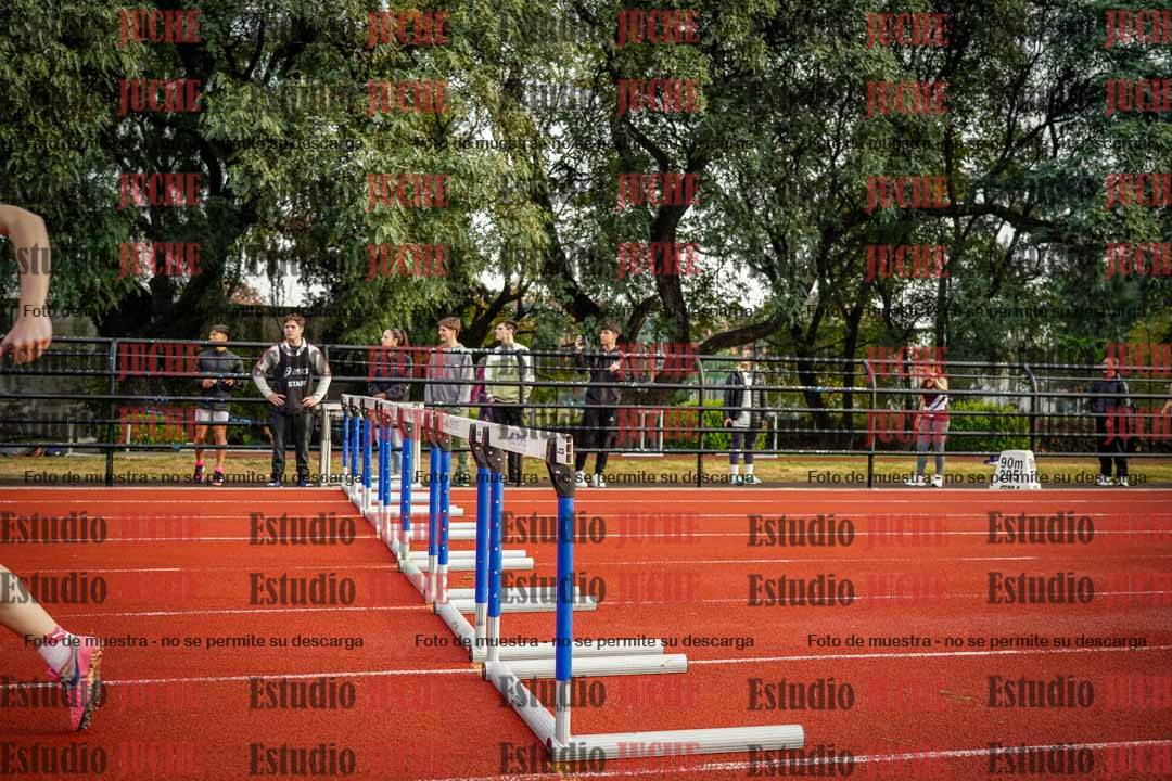 Fotos de los 100 m con vallas de mujeres