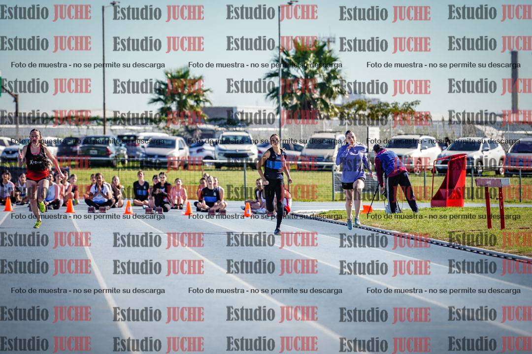 Fotos de los 80 m llanos de mujeres