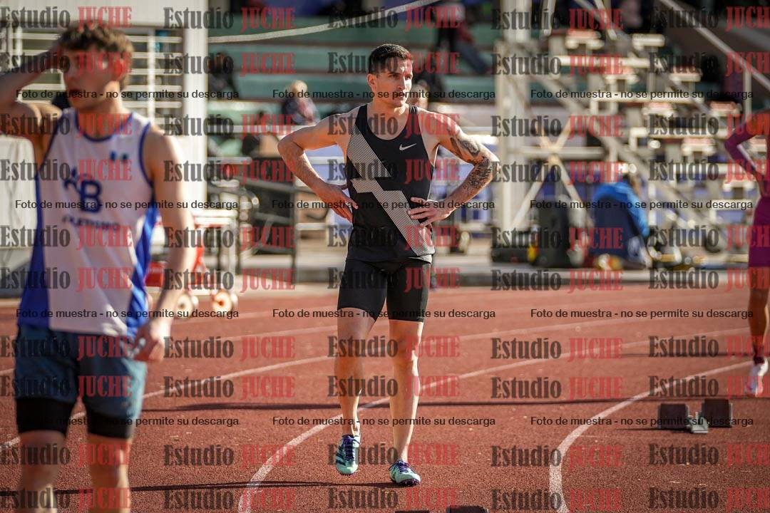 Fotos de los 400 m con vallas de varones