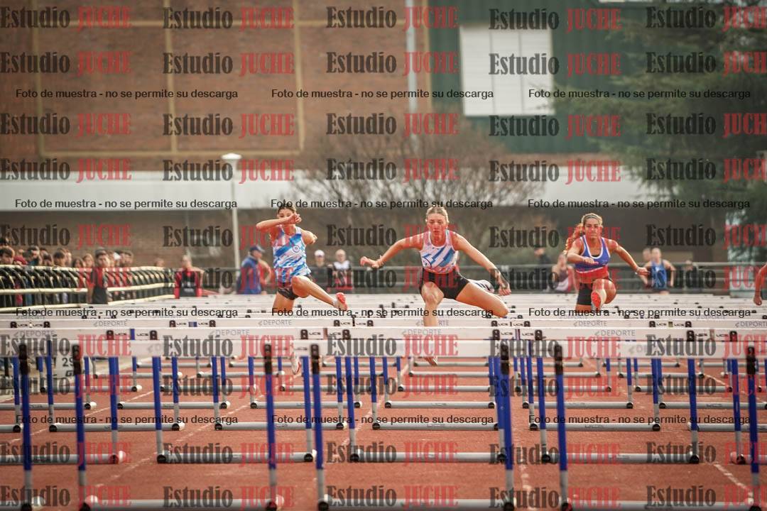 Fotos de los 100 m con vallas de mujeres