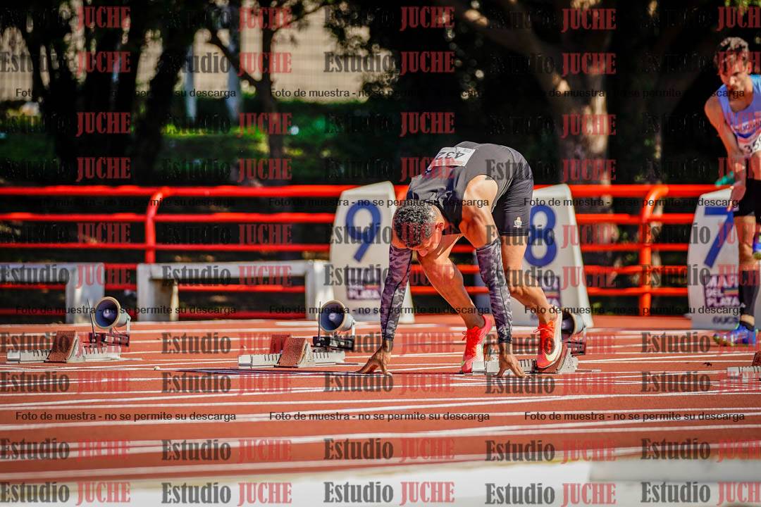 Fotos de los 100 m llanos de varones - deca 1