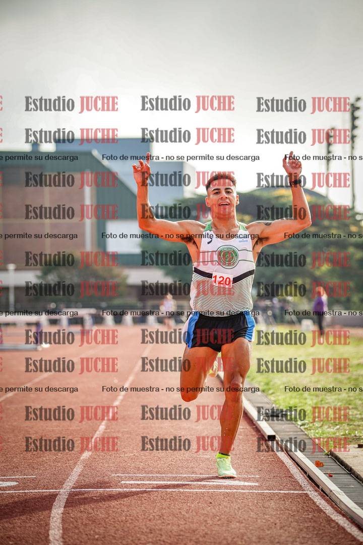 Fotos de los 3000 m con obstáculos de varones