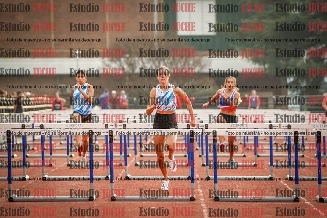 Fotos de los 100 m con vallas de mujeres