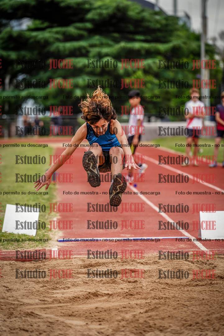 Fotos del salto en largo de varones - U14