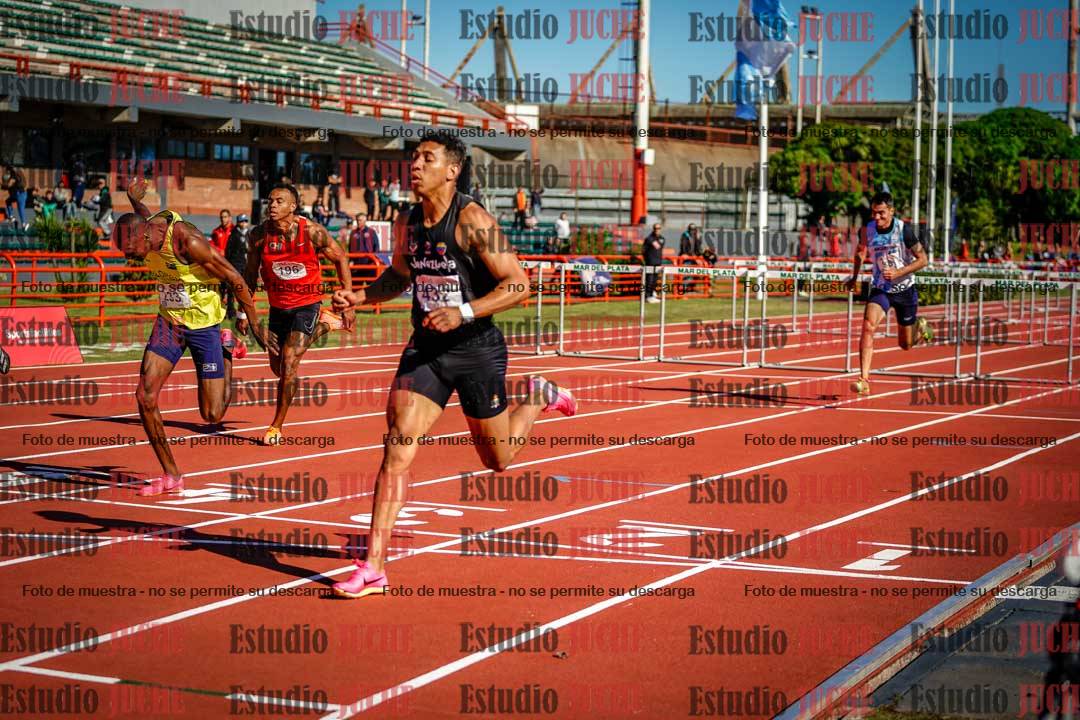 Fotos de los 100 m con vallas de varones - deca 6