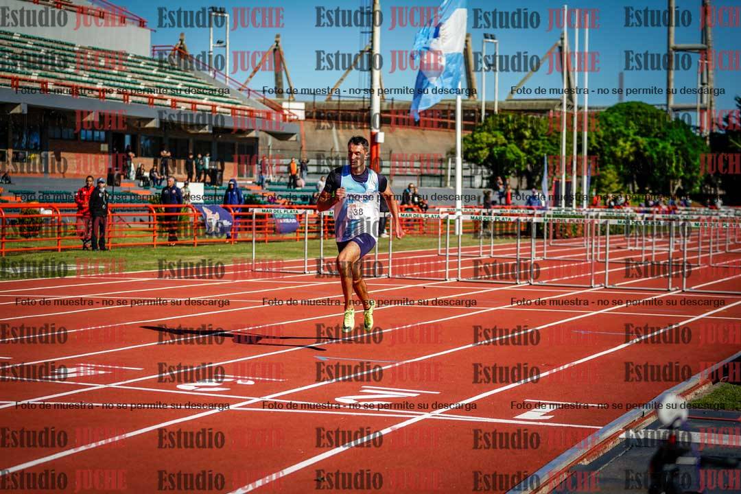 Fotos de los 100 m con vallas de varones - deca 6
