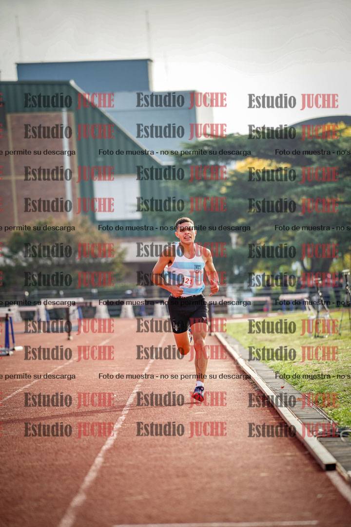 Fotos de los 3000 m con obstáculos de varones