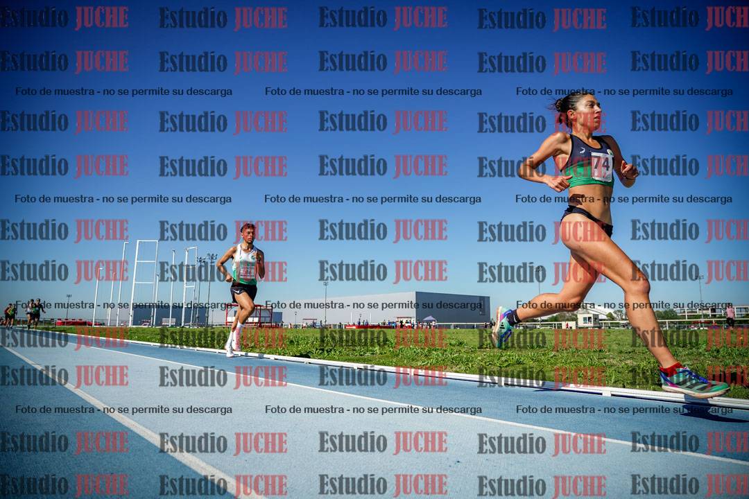 Fotos de los 5000 m de mujeres y varones - serie 1