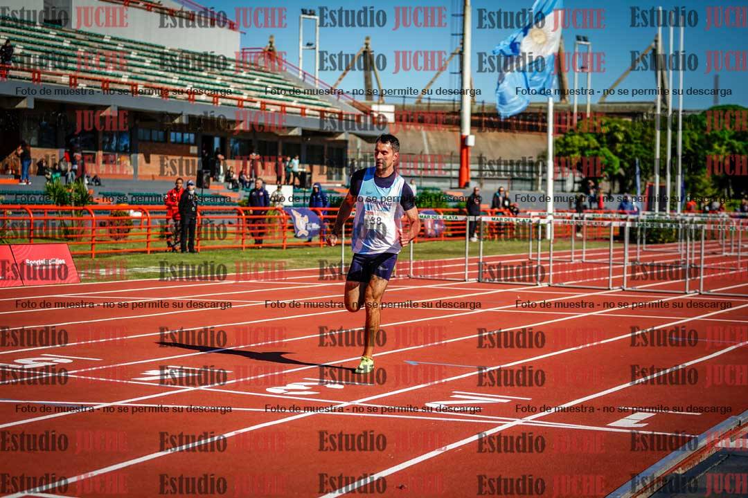 Fotos de los 100 m con vallas de varones - deca 6