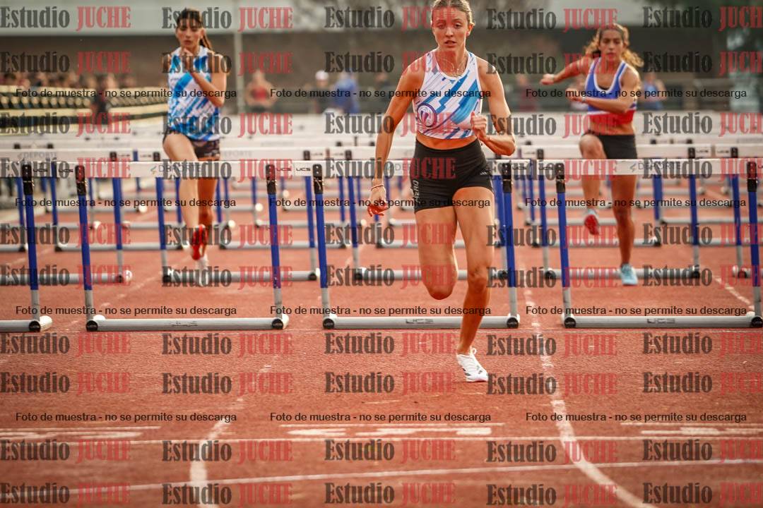 Fotos de los 100 m con vallas de mujeres