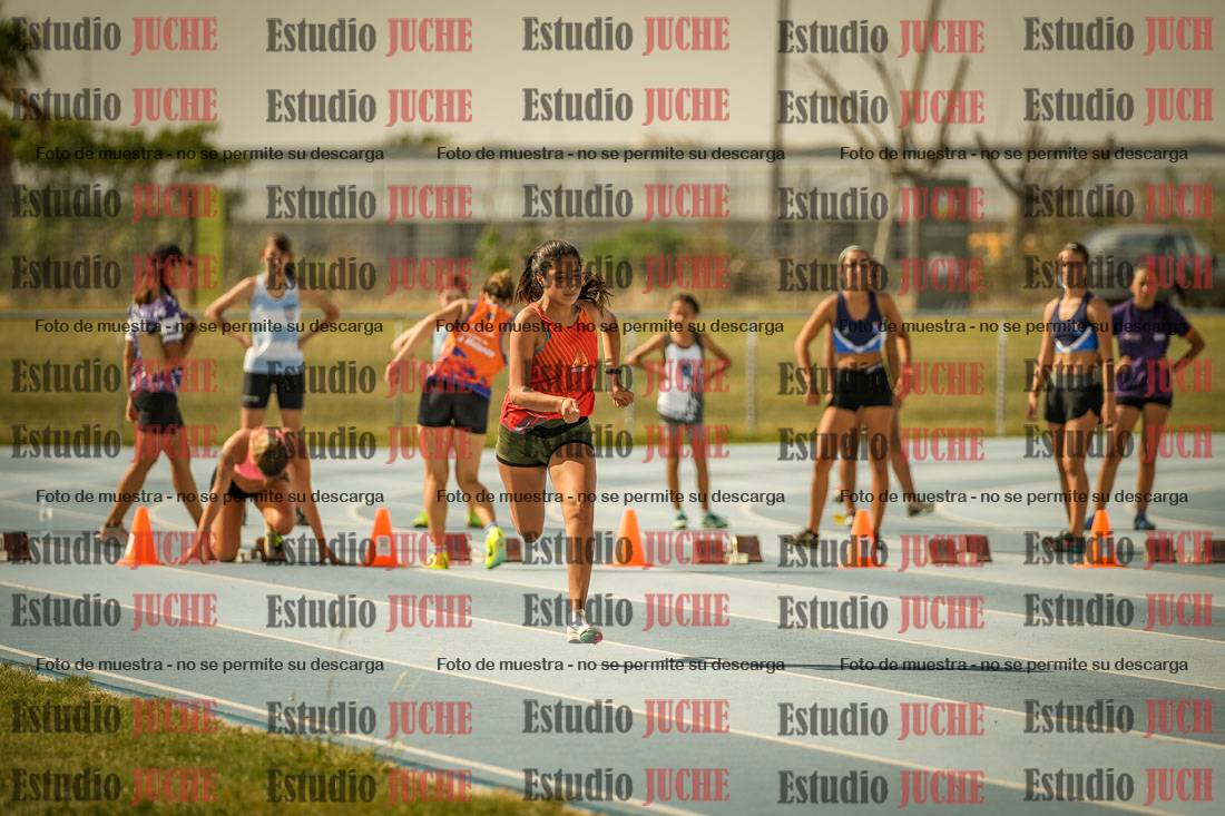 Fotos de los 80 m llanos de mujeres
