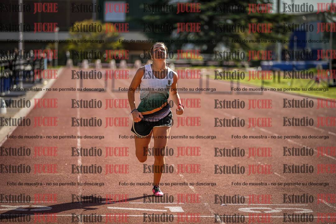 Fotos de los 295 m con vallas de mujeres