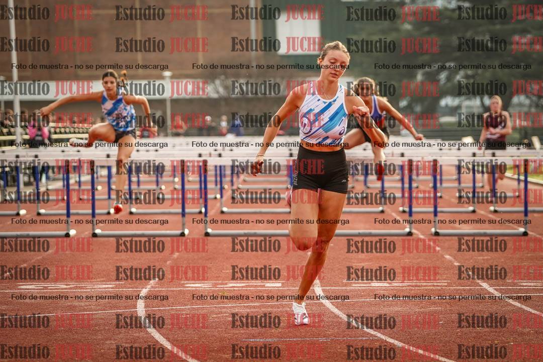 Fotos de los 100 m con vallas de mujeres